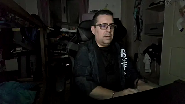 Snapshot of Usame_como_quieras chatting on December 2025 03:55:01 AM Usame como quieras online show from December 2025 03:55:01 AM