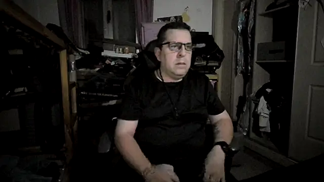 Snapshot of Usame_como_quieras chatting on December 2025 01:55:02 AM Usame como quieras online show from December 2025 01:55:02 AM