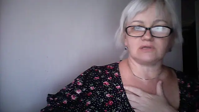 Snapshot of Mayya4321 chatting on September 2025 11:01:01 AM Mayya4321 online show from September 2025 11:01:01 AM