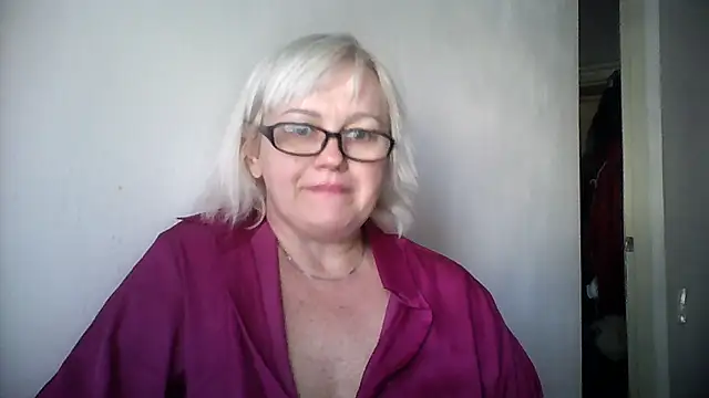 Snapshot of Mayya4321 chatting on September 2025 10:39:02 AM Mayya4321 online show from September 2025 10:39:02 AM