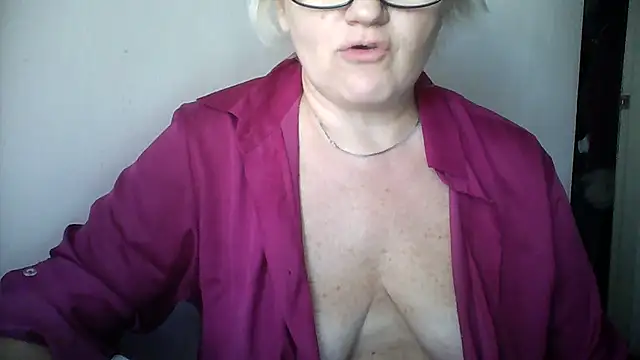 Snapshot of Mayya4321 chatting on September 2025 09:12:01 AM Mayya4321 online show from September 2025 09:12:01 AM