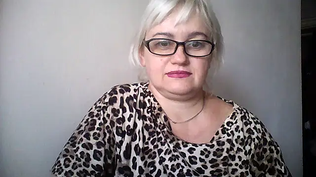 Snapshot of Mayya4321 chatting on September 2025 07:03:02 AM Mayya4321 online show from September 2025 07:03:02 AM