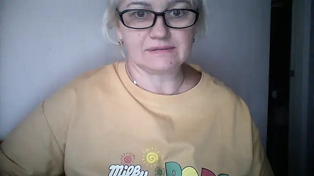 Snapshot of Mayya4321 chatting on October 2025 01:08:01 PM Mayya4321 online show from October 2025 01:08:01 PM