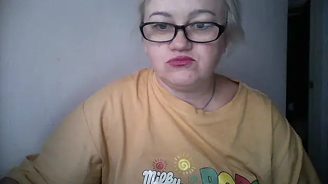 Snapshot of Mayya4321 chatting on October 2025 07:07:02 AM Mayya4321 online show from October 2025 07:07:02 AM