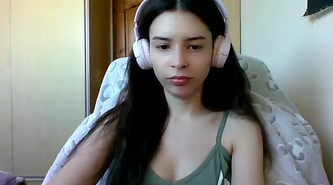 Snapshot of LariceSexy chatting on February 2025 01:06:01 PM LariceSexy online show from February 2025 01:06:01 PM