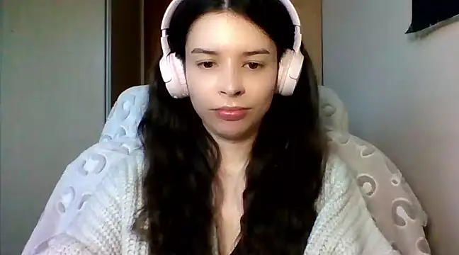 Snapshot of LariceSexy chatting on February 2025 04:10:02 PM LariceSexy online show from February 2025 04:10:02 PM