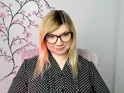 Lola moree online show from December 2025 12:42:02 PM