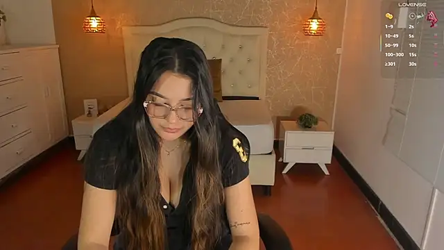 Snapshot of Hadley_ chatting on October 2025 02:59:01 AM Hadley online show from October 2025 02:59:01 AM