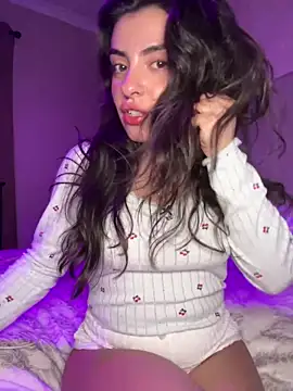Snapshot of cute_carly_ chatting on March 2025 06:30:01 PM cute carly online show from March 2025 06:30:01 PM