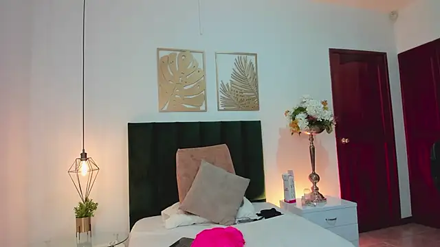 RebecaSanderss online show from March 2025 11:33:01 AM