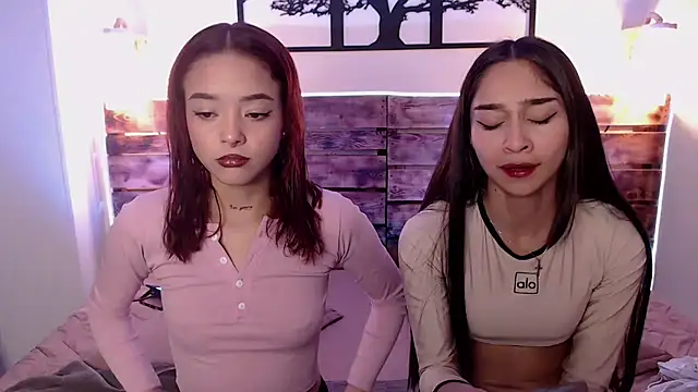 violet thomson online show from February 2025 03:53:01 AM