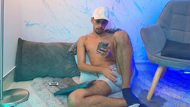 Snapshot of Sam_culhane chatting on December 2025 06:21:01 AM Sam culhane online show from December 2025 06:21:01 AM