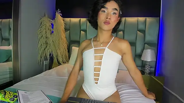 AliDiaz  online show from February 2025 07:42:01 PM