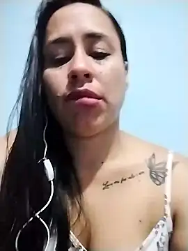 Snapshot of kamila_lovee chatting on February 2025 03:13:01 AM kamila lovee online show from February 2025 03:13:01 AM
