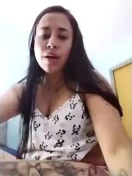 Snapshot of kamila_lovee chatting on February 2025 03:16:02 AM kamila lovee online show from February 2025 03:16:02 AM