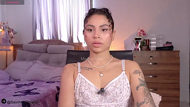 Marivimichel1 online show from October 2025 07:14:01 PM