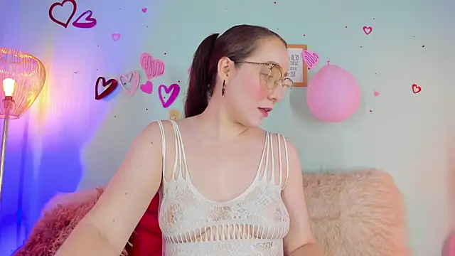 julietha bianco  online show from February 2025 12:17:02 PM