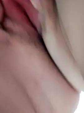 Snapshot of Maiden-Hot chatting on April 2026 07:30:02 PM Maiden-Hot online show from April 2026 07:30:02 PM