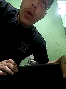 Snapshot of JapeDoBryan chatting on March 2025 08:00:01 PM JapeDoBryan online show from March 2025 08:00:01 PM