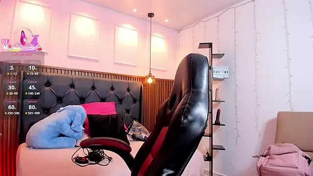 Snapshot of CALANTHELOVE1 chatting on September 2025 03:31:01 AM CALANTHELOVE1 online show from September 2025 03:31:01 AM