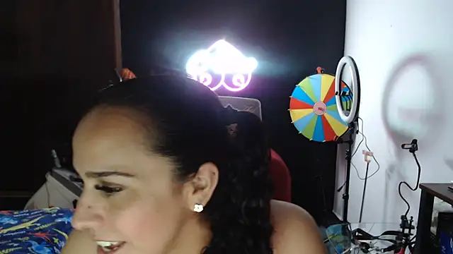 Snapshot of AliceSweet4U chatting on March 2025 05:05:02 AM AliceSweet4U online show from March 2025 05:05:02 AM