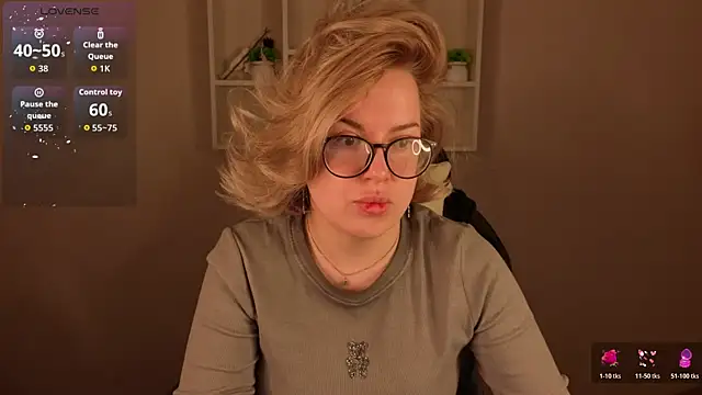 Nikki Kai online show from January 2026 02:54:02 PM