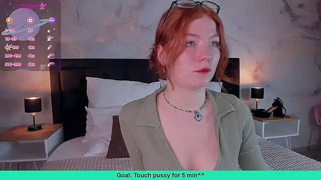 SophieOuld online show from February 2025 01:48:02 PM