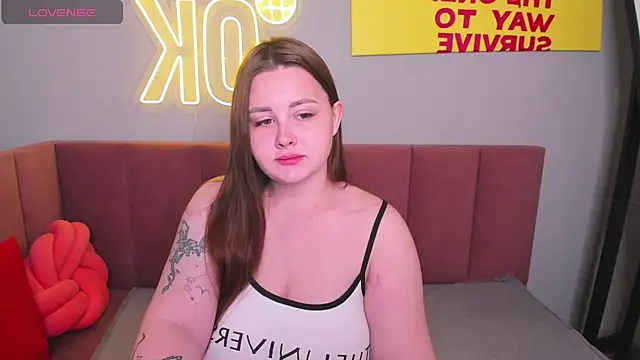 MargaretRoyy online show from October 2025 02:06:01 AM