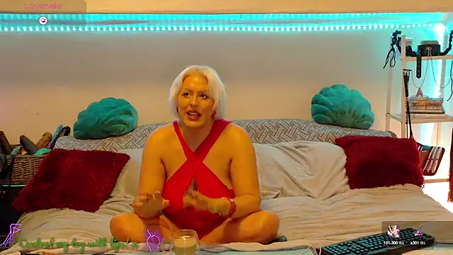 Snapshot of GoddessAlimony chatting on February 2025 04:14:02 PM GoddessAlimony online show from February 2025 04:14:02 PM