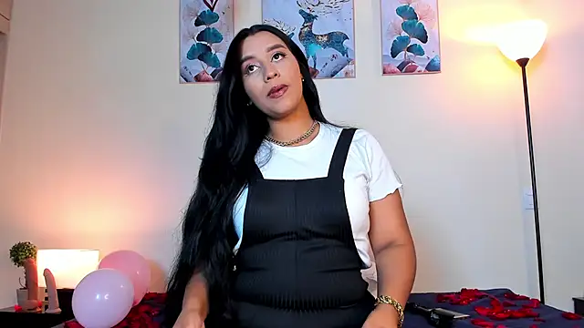 Snapshot of aleya_bliss chatting on February 2025 12:57:02 PM aleya bliss online show from February 2025 12:57:02 PM