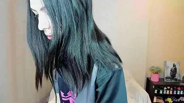 ErlinaBuoy online show from June 2026 07:01:02 AM