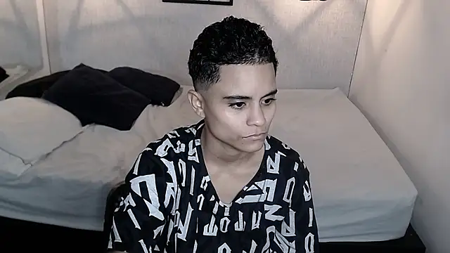 Snapshot of Liiamthompson chatting on March 2025 11:51:01 AM Liiamthompson online show from March 2025 11:51:01 AM