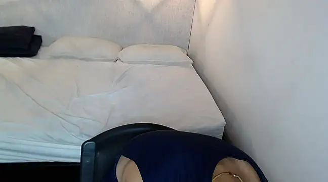 Snapshot of Liiamthompson chatting on March 2025 08:20:02 PM Liiamthompson online show from March 2025 08:20:02 PM