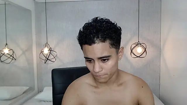 Snapshot of Liiamthompson chatting on March 2025 02:34:01 PM Liiamthompson online show from March 2025 02:34:01 PM