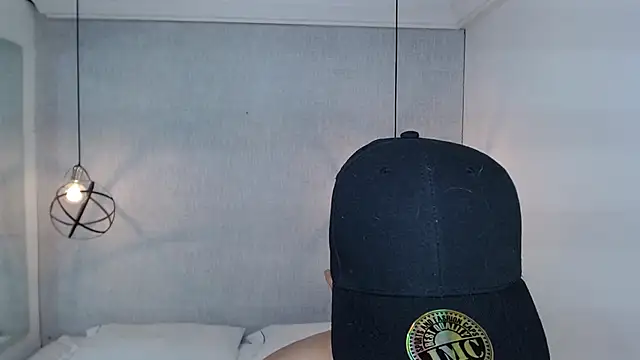 Snapshot of Liiamthompson chatting on March 2025 02:23:01 PM Liiamthompson online show from March 2025 02:23:01 PM