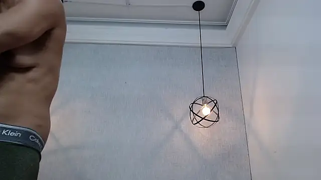 Snapshot of Liiamthompson chatting on March 2025 08:30:01 PM Liiamthompson online show from March 2025 08:30:01 PM