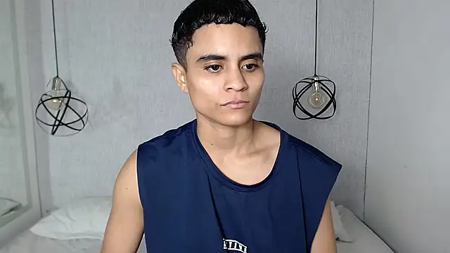 Snapshot of Liiamthompson chatting on March 2025 12:14:02 PM Liiamthompson online show from March 2025 12:14:02 PM