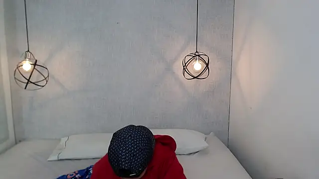 Snapshot of Liiamthompson chatting on March 2025 08:43:02 PM Liiamthompson online show from March 2025 08:43:02 PM