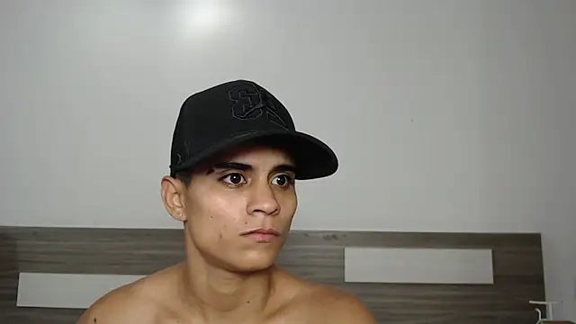 Snapshot of Liiamthompson chatting on September 2025 08:28:02 AM Liiamthompson online show from September 2025 08:28:02 AM