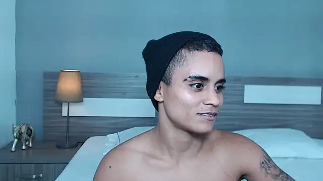 Snapshot of Liiamthompson chatting on October 2025 07:09:02 PM Liiamthompson online show from October 2025 07:09:02 PM