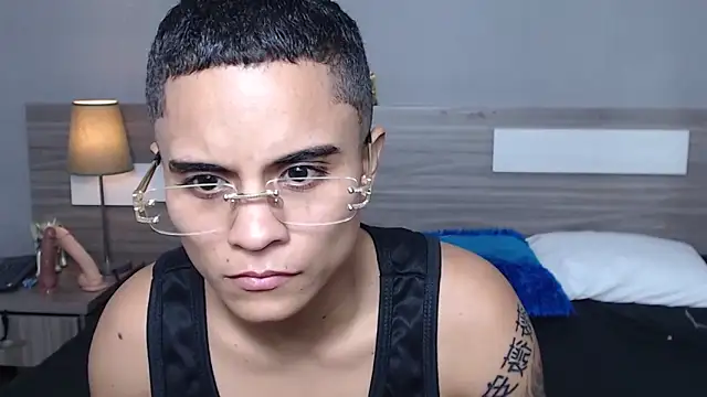 Snapshot of Liiamthompson chatting on October 2025 11:53:02 AM Liiamthompson online show from October 2025 11:53:02 AM