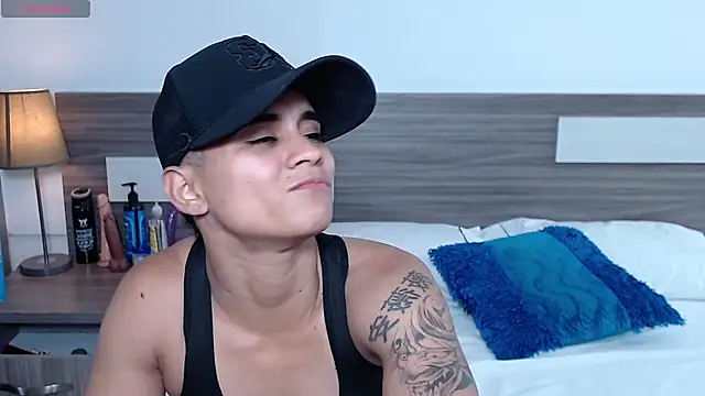 Snapshot of Liiamthompson chatting on December 2025 09:10:02 PM Liiamthompson online show from December 2025 09:10:02 PM