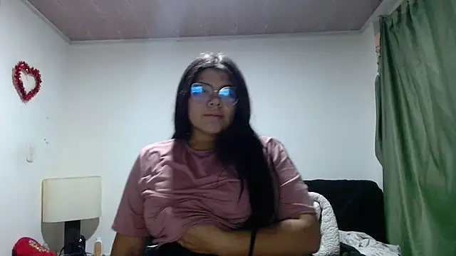 viccky vick online show from October 2025 02:34:01 AM