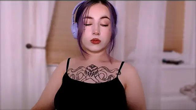 purplewitch online show from October 2025 03:02:02 PM