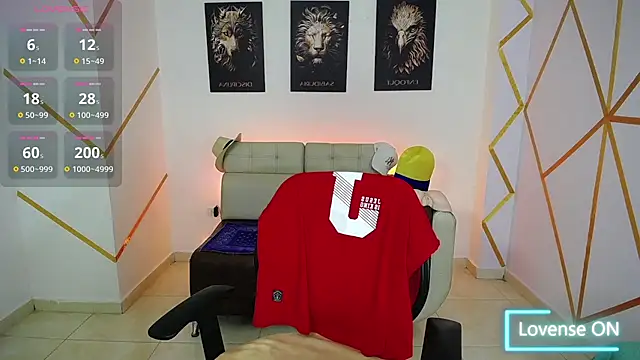 Snapshot of Dwayne_Brown chatting on February 2025 07:46:01 PM Dwayne Brown online show from February 2025 07:46:01 PM