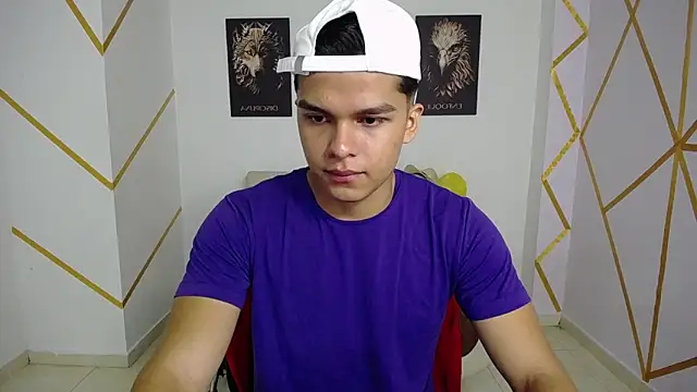 Snapshot of Dwayne_Brown chatting on March 2025 01:52:02 PM Dwayne Brown online show from March 2025 01:52:02 PM