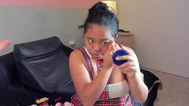 yeikafoxy online show from December 2025 11:29:01 AM