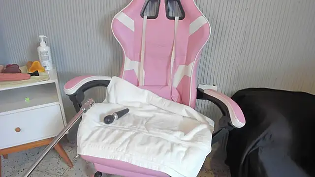 yeikafoxy online show from February 2026 11:36:02 AM