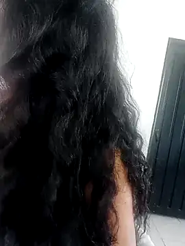 drey7yen02 online show from February 2026 02:11:02 PM