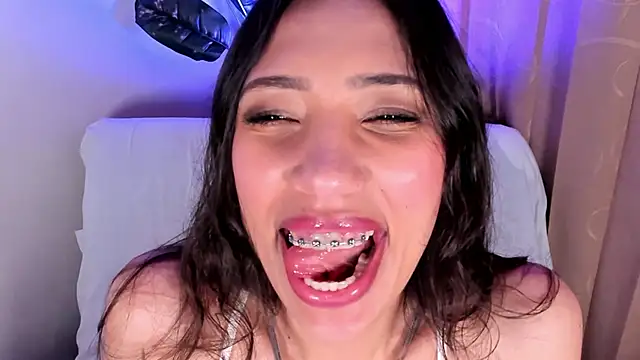 Miss veronicaa2 online show from April 2026 01:26:02 PM